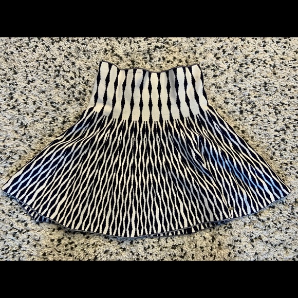 Reversible skirt - Picture 2 of 3